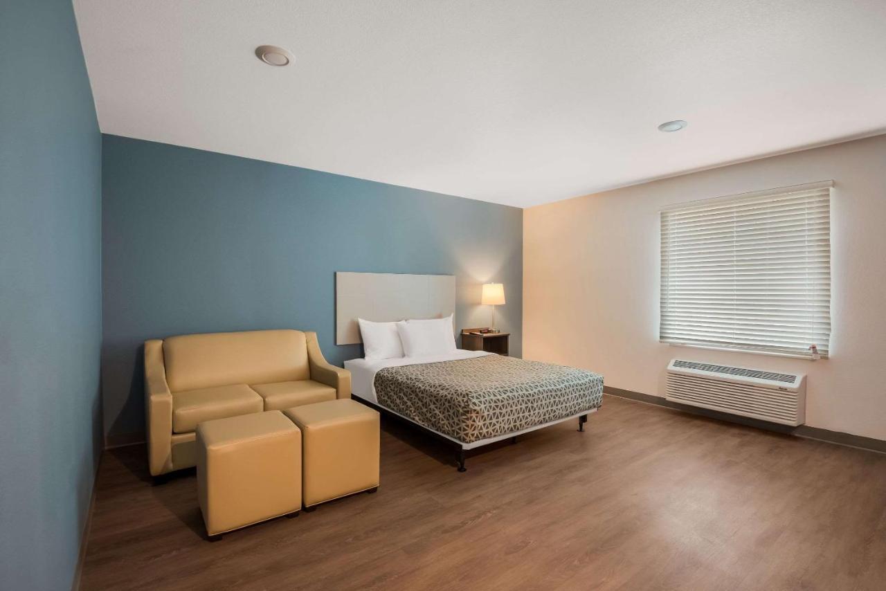 Woodspring Suites Bellflower - Los Angeles Exterior photo